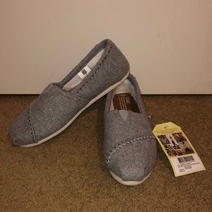 TOMS Women’s Classic Slip On